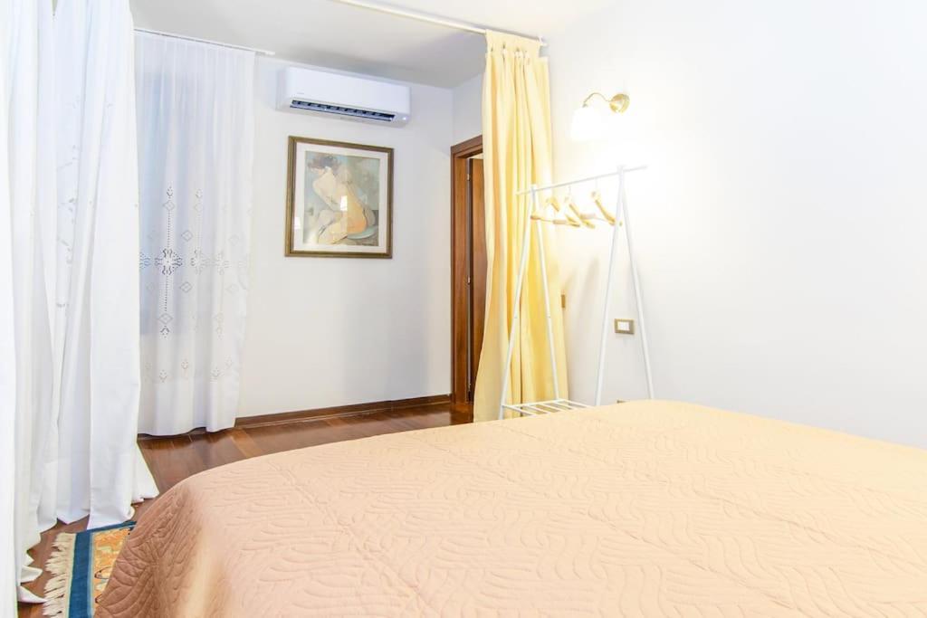 Residence Alma - Rialto Bridge Венеція Екстер'єр фото